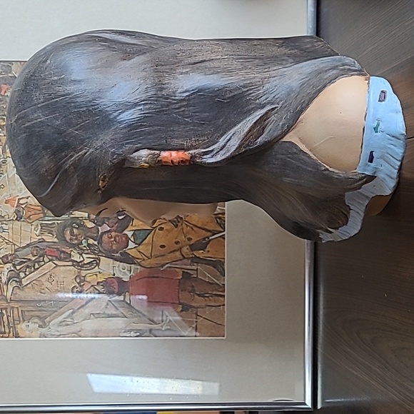 NATIVE AMERICAN INDIGENOUS WOMAN CHALKWARE BUST PROVINCIAL MOLD 1981 - Picture 3 of 10